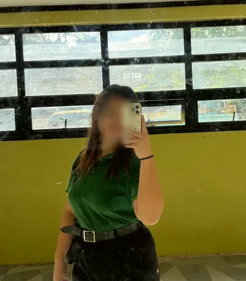 Anja, 19