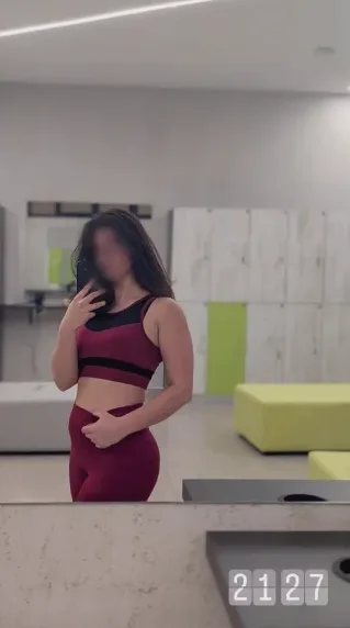 Annika, 28
