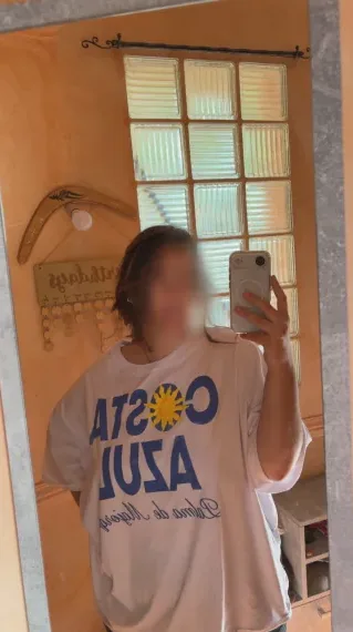Charlotte, 21