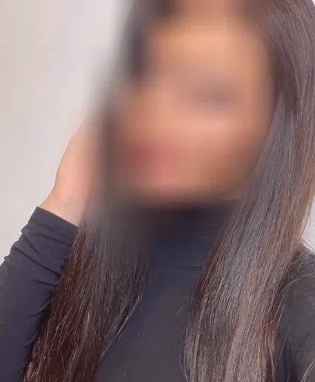 Christina, 28