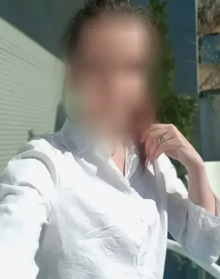 Denise, 32