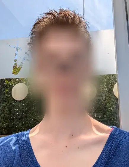 Emilia, 22