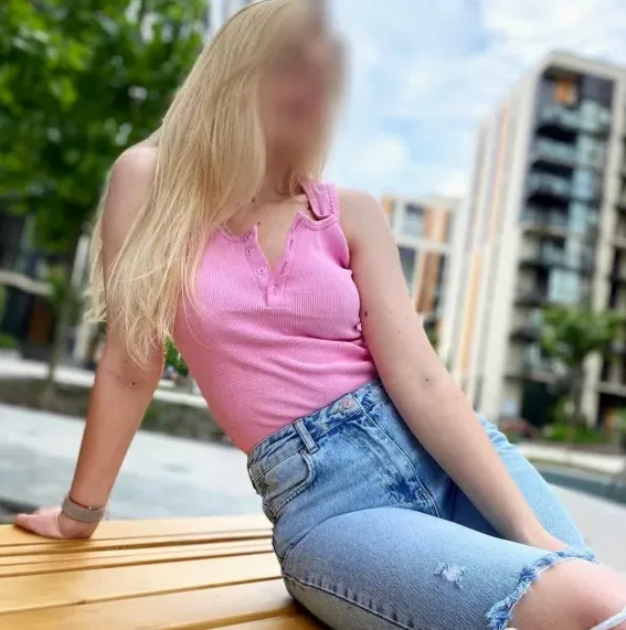 Franziska, 37