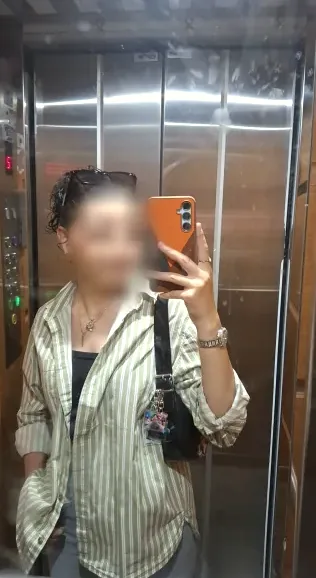 Marie, 21