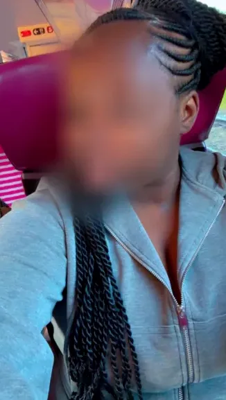 Nadine, 21