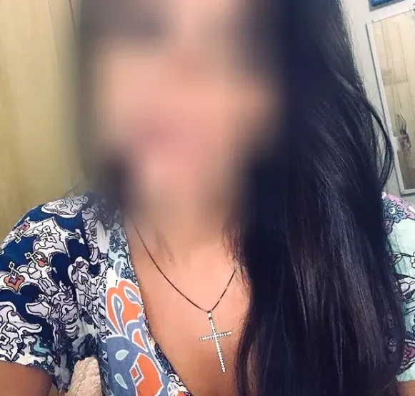 Özlem, 38