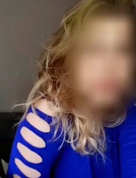 Paula, 36