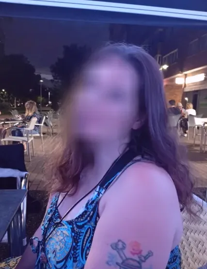 Sabrina, 34