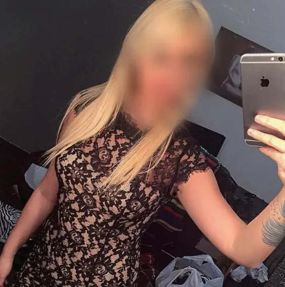 Simone, 31