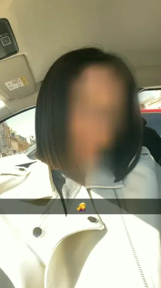 Zeynep, 24
